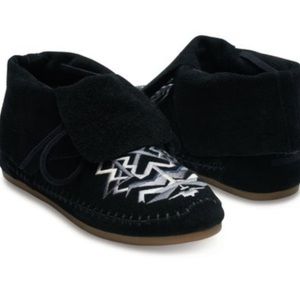 TOMS Zahara Black Suede Moccasins/Ankle boots 8.5